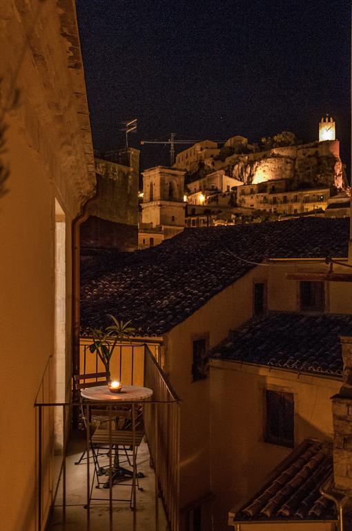 Palazzo Degli Olivi Διαμέρισμα Μόντικα Δωμάτιο φωτογραφία
