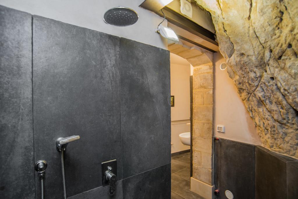 Palazzo Degli Olivi Διαμέρισμα Μόντικα Εξωτερικό φωτογραφία